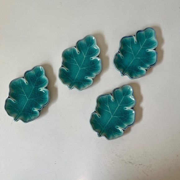 Dishes Celadon Blue Green Crackle Leaf Shape Japanese Ceramic  4.5x 4" - Picture 2 of 9